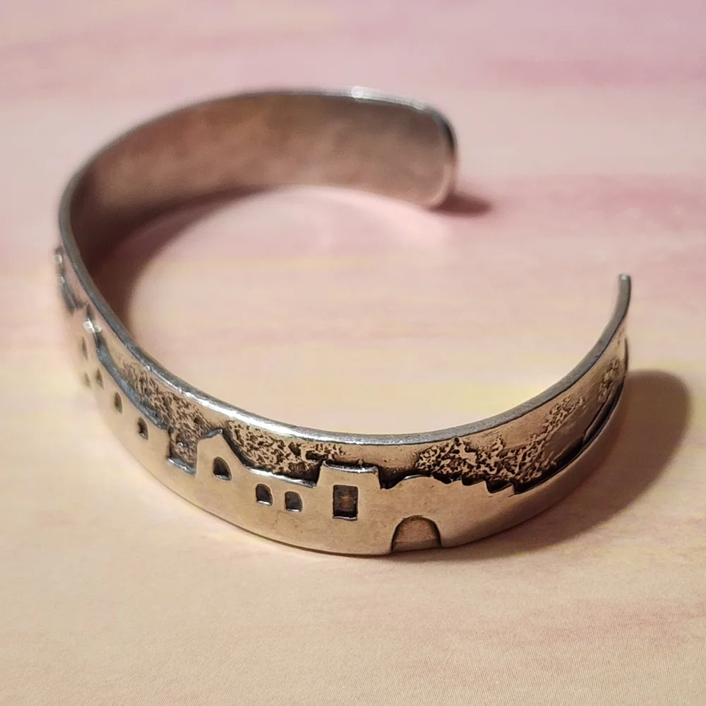 Native American Pueblo Storyteller Sterling Silver Bracelet - Picture 3 of 7